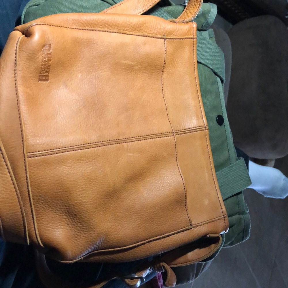 Duluth grading oil leather sling cross body